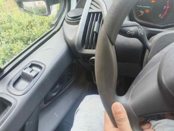 [宁波·浙B] 二手福特全顺2017款 2.0T柴油多功能商用车短轴低顶国V