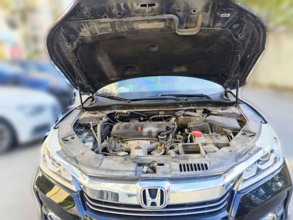 [广州·陕U] 二手本田雅阁2016款 2.0L 舒适版