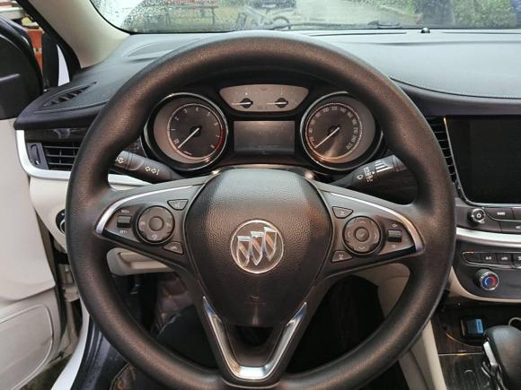 [成都·川A] 二手别克威朗2018款 三厢 15S 自动领先型