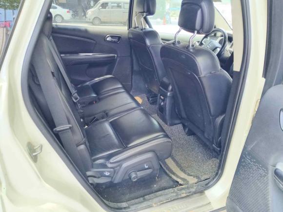 [武汉·鄂A] 二手道奇酷威2013款 2.4L 两驱尊尚版