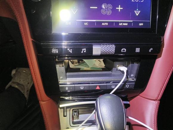 [深圳·粤B] 二手DSDS 4S2016款 1.6T 自动智享科技版THP160