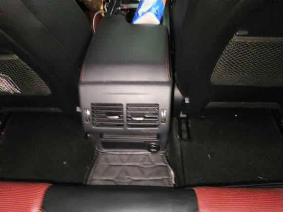 [佛山·粤E] 二手捷豹捷豹XE2017款 2.0T 240PS R-Sport