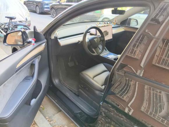 [上海·沪A] 二手特斯拉Model Y2022款 后轮驱动版