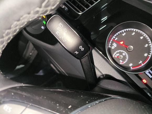 [深圳·粤B] 二手大众高尔夫2014款 1.4TSI 自动旗舰型