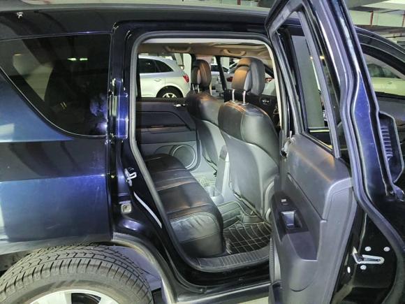 [上海·沪L] 二手Jeep指南者2011款 2.4L 四驱运动版