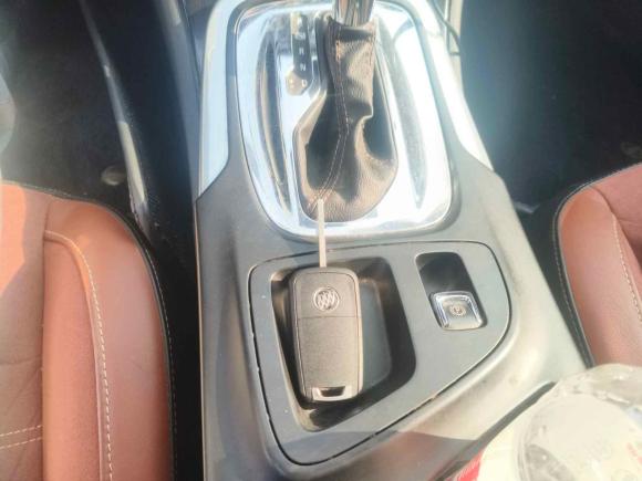 [上海·沪C] 二手别克君威2015款 1.6T 精英技术型