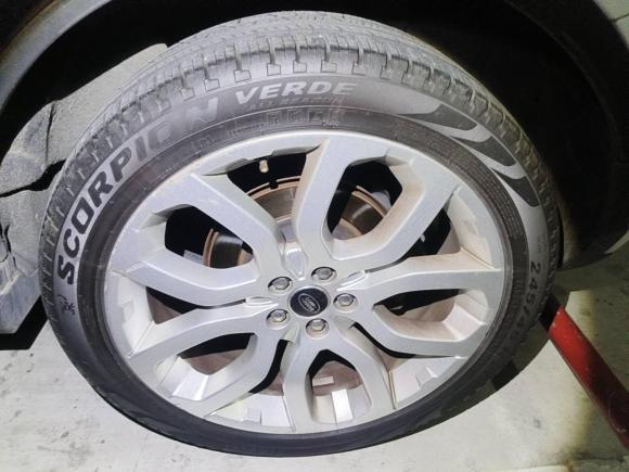 [深圳·粤B] 二手路虎揽胜极光2013款 2.0T 5门耀动版