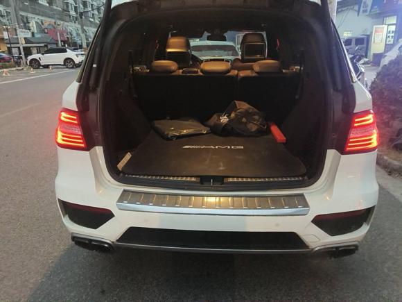 [上海·苏U] 二手奔驰奔驰M级AMG2012款 AMG ML 63