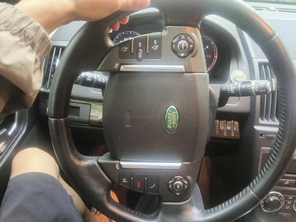 [上海·沪G] 二手路虎神行者22014款 2.2T SD4 SE柴油版