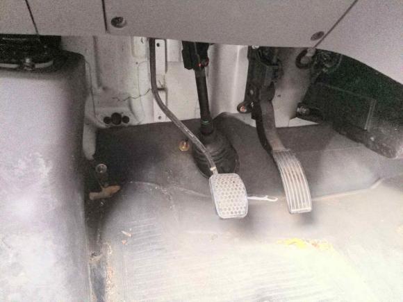 [西安·陕A] 二手东风御风御风EM262023款 标准版 41.472kWh 河南锂动