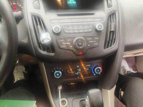 [杭州·浙A] 二手福特福克斯2015款 三厢 1.6L 自动舒适型