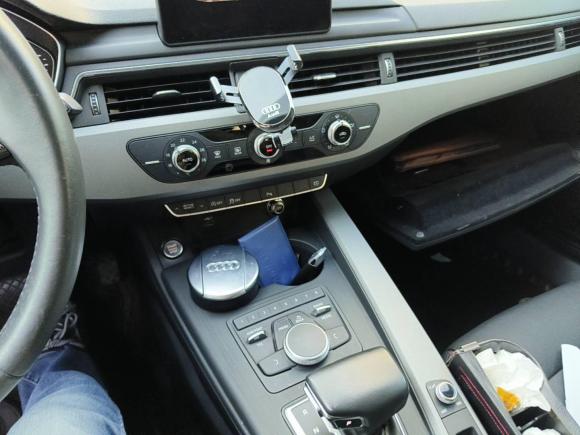 [杭州·浙A] 二手奥迪奥迪A4L2018款 30周年年型 40 TFSI 时尚型