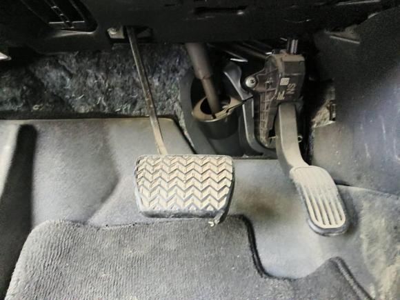 [南通·苏F] 二手丰田锋兰达2023款 2.0L 智能电混双擎 领先版