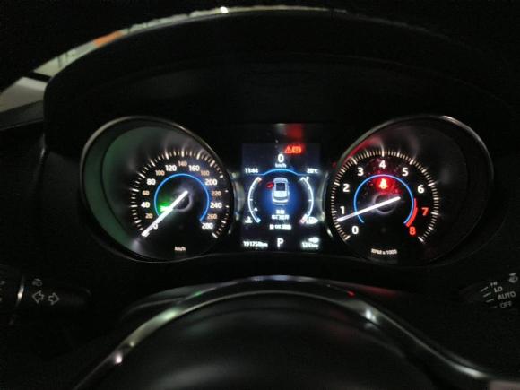 [南京·苏A] 二手捷豹捷豹F-PACE2018款 2.0T 两驱都市尊享版