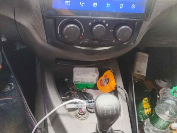 [上海·黑A] 二手五菱汽车五菱宏光2015款 1.5L S 基本型国V