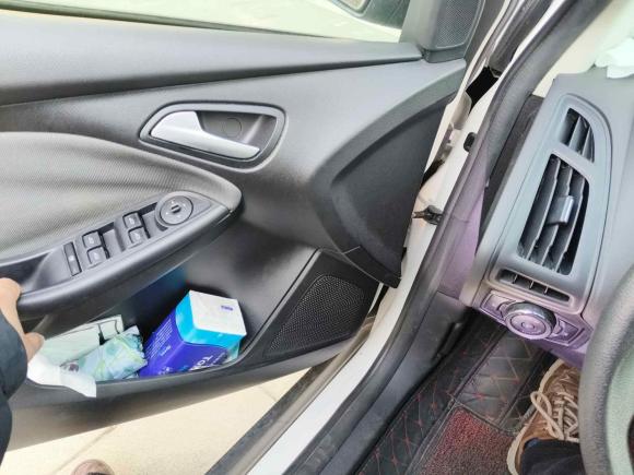 [杭州·浙M] 二手福特福克斯2012款 两厢 1.6L 手动舒适型