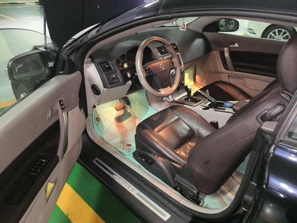 [杭州·浙M] 二手沃尔沃沃尔沃C702008款 2.5T T5