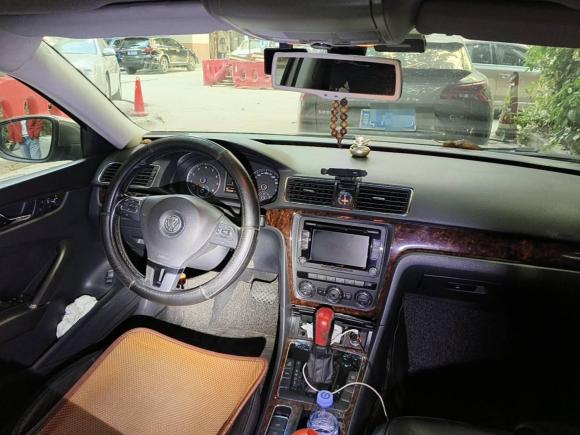 [佛山·粤E] 二手大众帕萨特2011款 1.8TSI DSG御尊版