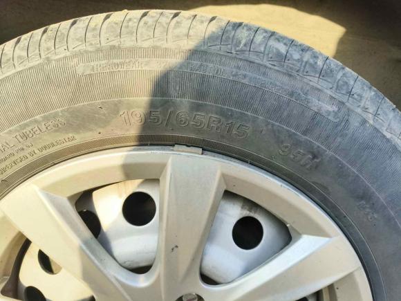 [无锡·豫Q] 二手金杯新海狮S2023款 1.5L 财富版厢货2/5座无空调版SWC15M