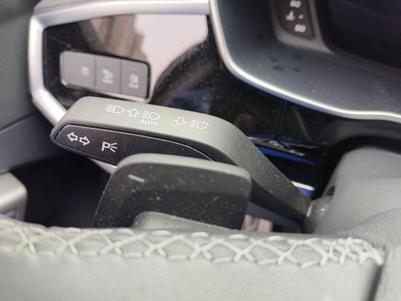 [成都·川G] 二手奥迪奥迪Q32023款 45 TFSI quattro 时尚动感型