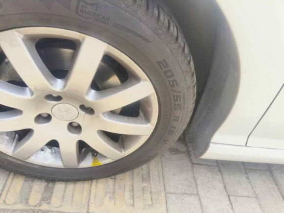 [武汉·鄂A] 二手标致标致3082014款 乐享版 经典 1.6L 自动优尚型