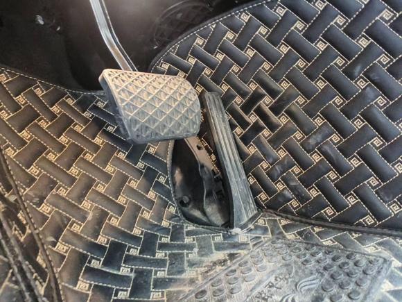 [南通·苏F] 二手奔驰奔驰C级2020款 改款 C 200 L 时尚型运动版