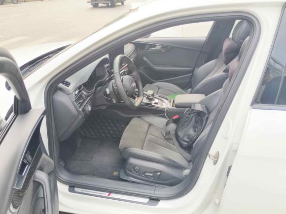 [合肥·皖A] 二手奥迪奥迪A4L2022款 45 TFSI quattro 臻选动感型