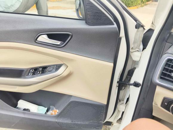 [南通·苏E] 二手福特福睿斯2015款 1.5L 自动时尚型