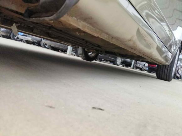 [武汉·鄂A] 二手荣威荣威3602015款 1.5L 自动豪华版