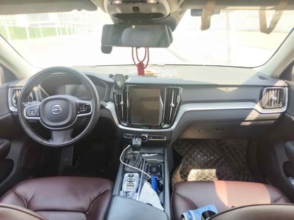 [青岛·鲁U] 二手沃尔沃沃尔沃S602020款 T3 智行豪华版