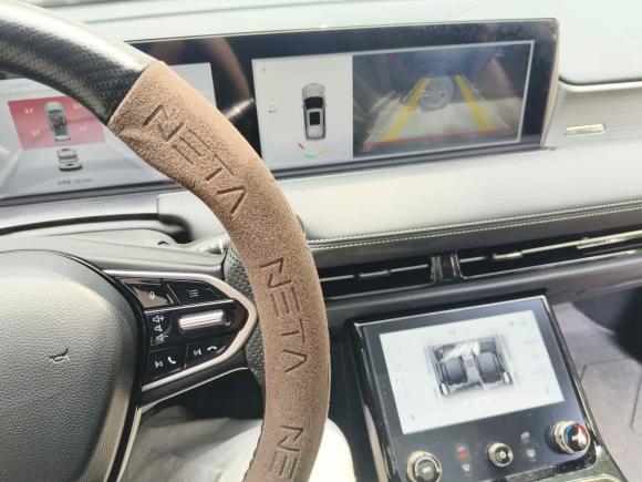 [上海·沪A] 二手哪吒汽车哪吒U2022款 哪吒U-Ⅱ 610 三元锂