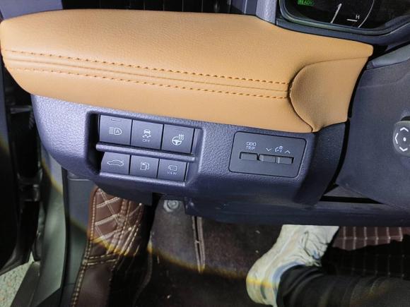 [成都·川A] 二手丰田亚洲龙2019款 双擎 2.5L Limited旗舰版 国VI