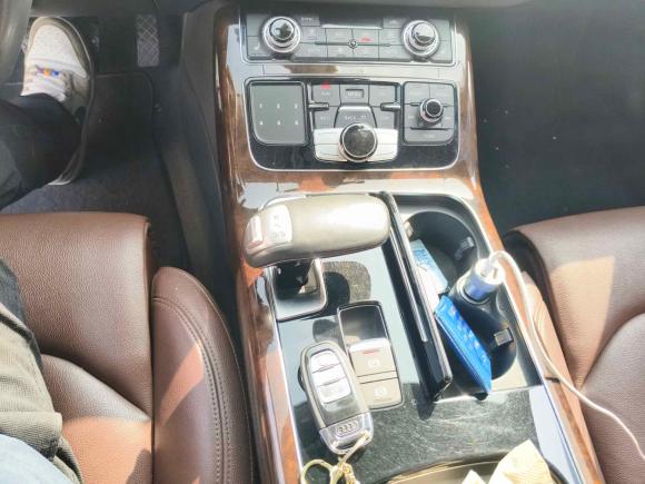 [义乌·浙G] 二手奥迪奥迪A82014款 A8L 45 TFSI quattro舒适型