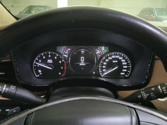 [南昌·赣A] 二手凯迪拉克凯迪拉克XT52018款 28E 四驱铂金版