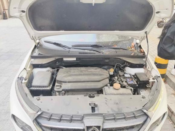 [南京·苏A] 二手宝骏宝骏5102017款 1.5L 自动时尚型