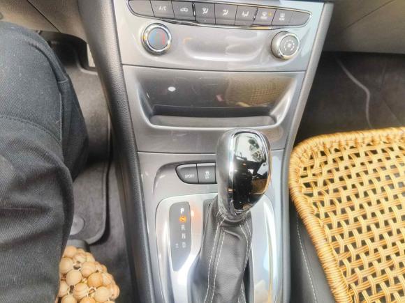 [广州·粤A] 二手别克威朗2018款 两厢 15S 自动进取型