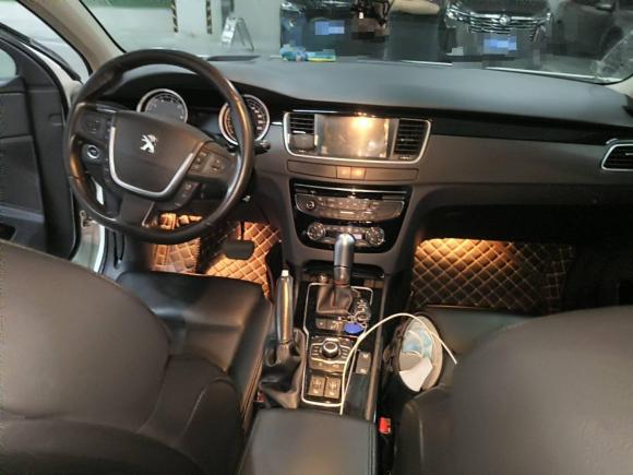 [南京·苏A] 二手标致标致5082011款 2.3L 自动旗舰版