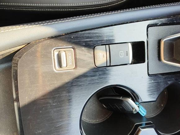 [上海·沪C] 二手日产逍客2023款 1.3T CVT旗舰版