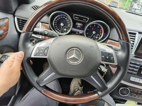 [上海·沪C] 二手奔驰奔驰M级2014款 ML 400 4MATIC豪华型