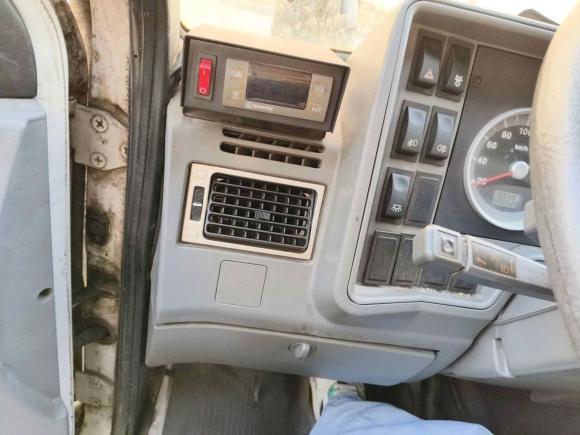 [武汉·鄂A] 二手依维柯依维柯得意2014款 2.8T-V35 NJ5044XXYQ3A43S4