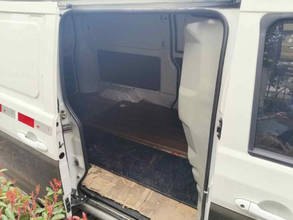 [上海·苏U] 二手金杯小海狮X302024款 1.5L 财富型厢货 2/5座 前置空调 