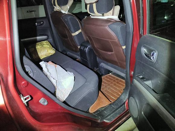 [济南·鲁A] 二手东风风度东风风度MX62015款 2.0L CVT两驱卓越版