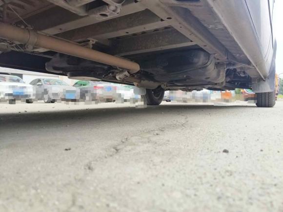 [成都·川G] 二手上汽大通MAXUS新途V802024款 傲运通 6MT 短轴中顶147Ps 7/8/9座