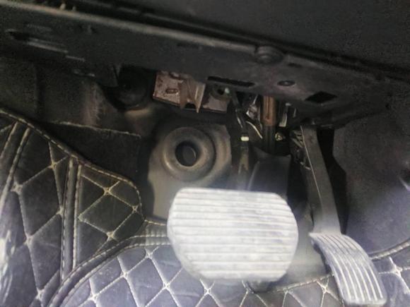 [合肥·皖A] 二手标致标致30082013款 2.0L 自动潮流版