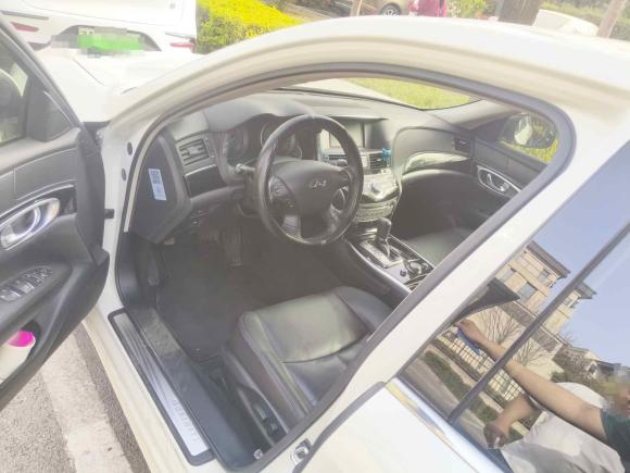 [西安·陕U] 二手英菲尼迪英菲尼迪Q702017款 Q70L 2.5L 精英版