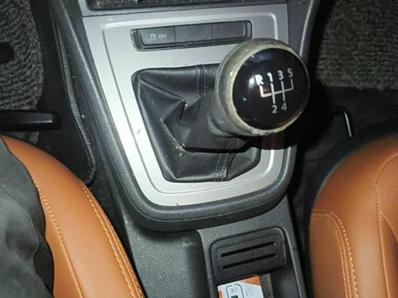 [武汉·鄂A] 二手大众朗逸2013款 改款经典 1.6L 手动风尚版