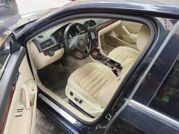[上海·沪C] 二手大众帕萨特2011款 1.8TSI DSG御尊版