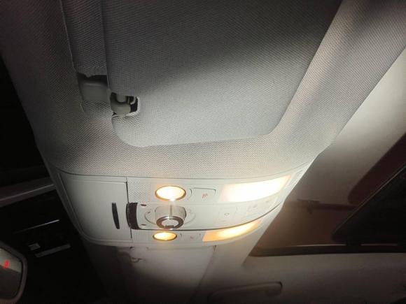 [上海·沪G] 二手奥迪奥迪Q72014款 35 TFSI 运动型