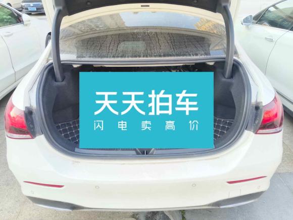 [南京·苏A] 二手奔驰奔驰A级2021款 A 200 L 运动轿车时尚型
