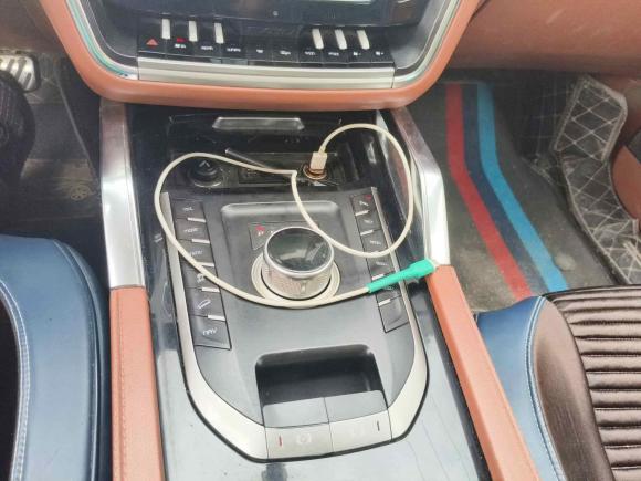 [西安·陕A] 二手众泰众泰T7002017款 1.8T 双离合尊贵型